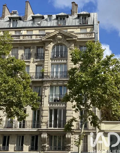 Apartment in Paris (75006)