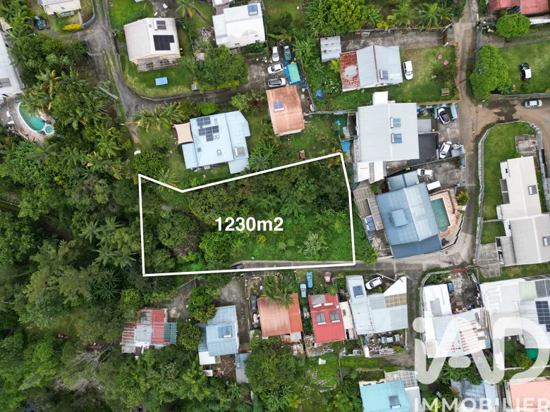 Terrain à bâtir à Le Tampon (97430) · 139 500 €