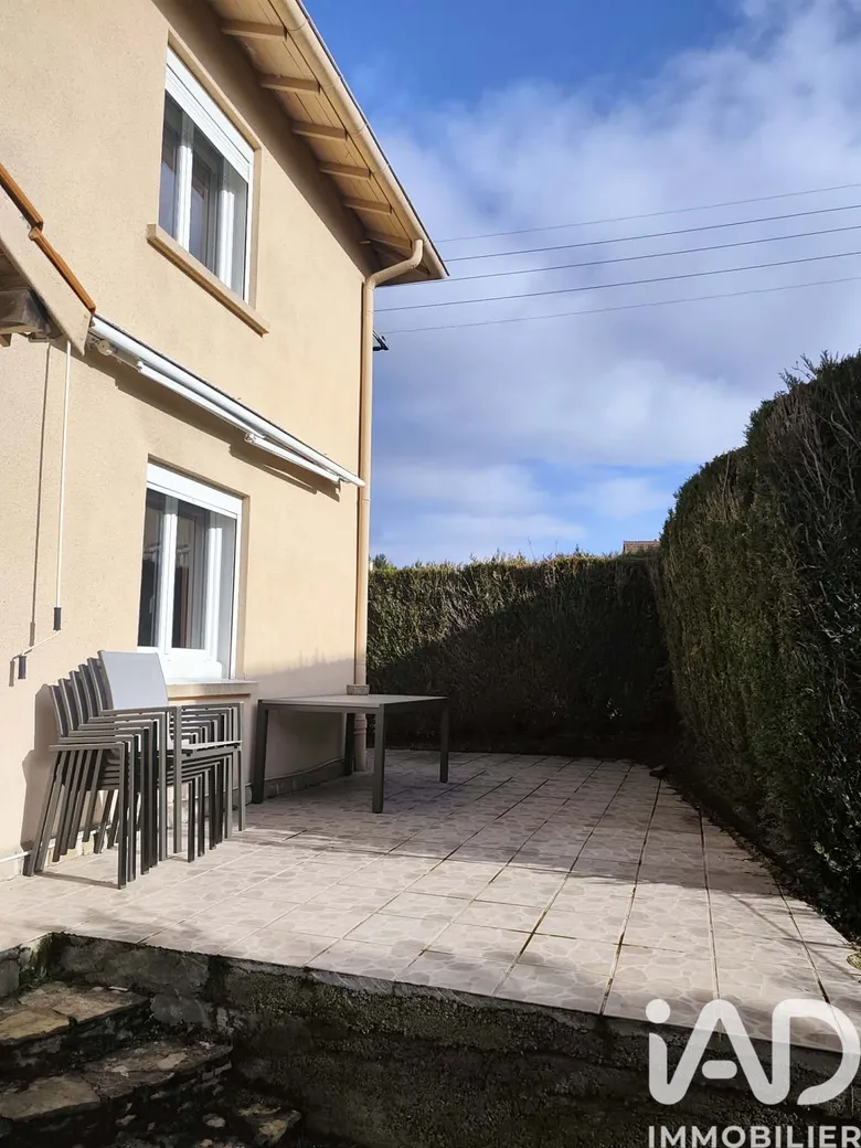 Maison 4 pièces 84 m² · à La Clayette · 83,7 m² · 140 000 €