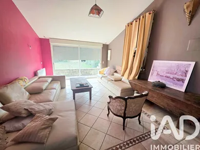 Architectural house in Saint-Hilaire-Bonneval (87260)