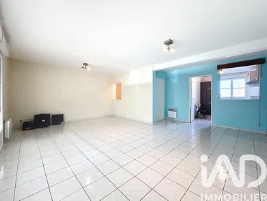 Apartment in Villemandeur (45700)