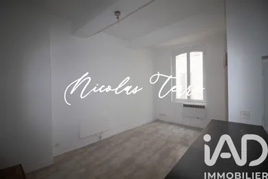 Apartment in Toulon (83000)