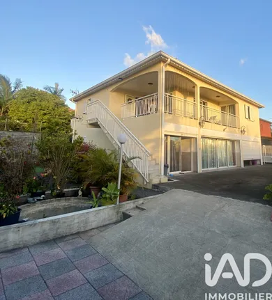 Maison à Saint-Pierre (97410)