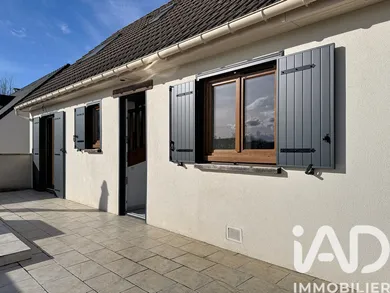 Maison traditionnelle à Corbeil-Essonnes (91100)