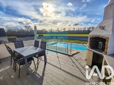 Pavillon à Sens (89100)