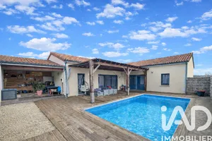 Detached house in Valdivienne (86300)