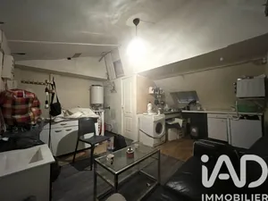 Apartment in Paris (75010)