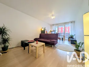 Apartment in Bondy (93140)