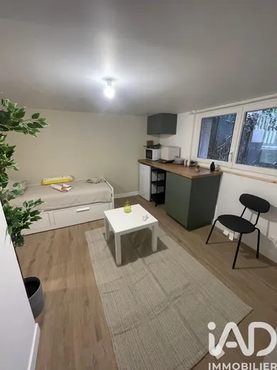 Studio à Noisy-le-Grand (93160)