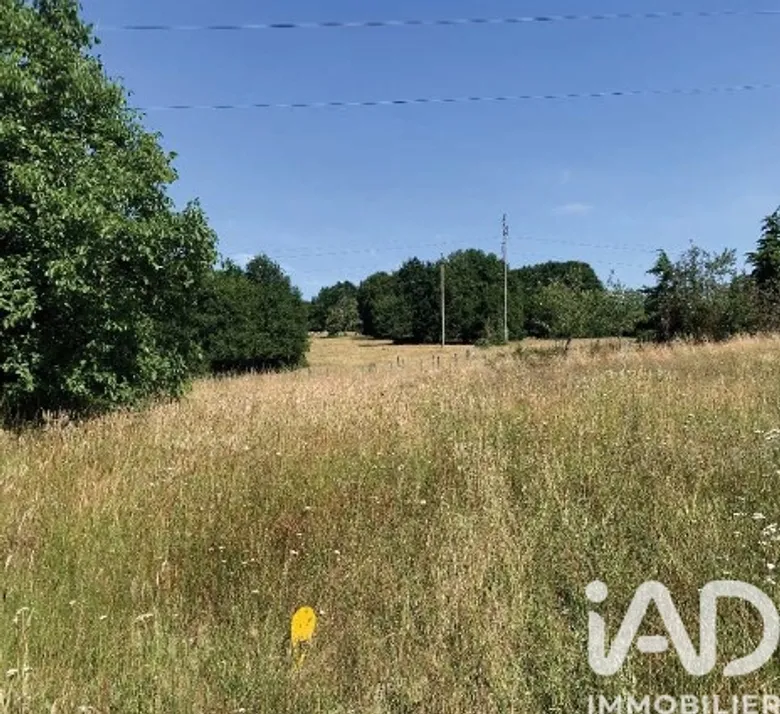 Terrain à bâtir à Le Mans (72000) · 80 000 €