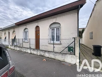 Townhouse in Bordeaux (33800)