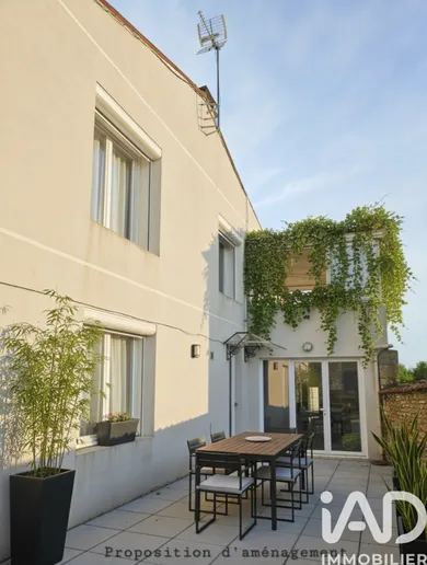 Townhouse in Pont-l'Abbé-d'Arnoult (17250)