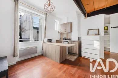 Apartment in Paris (75019)