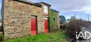 Maison de campagne à Sainte-Marie (35600)