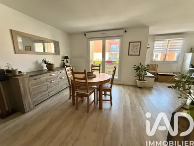Apartment in Guyancourt (78280)
