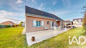 Pavillon à Saint-Georges-sur-Baulche (89000)