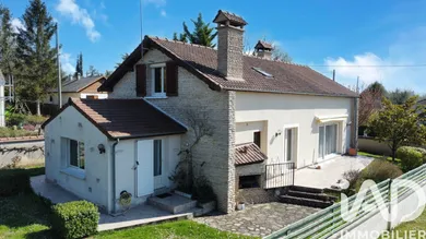 Maison traditionnelle à Misy-sur-Yonne (77130)