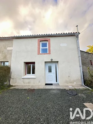 Maison à Sainte-Foy (85150)