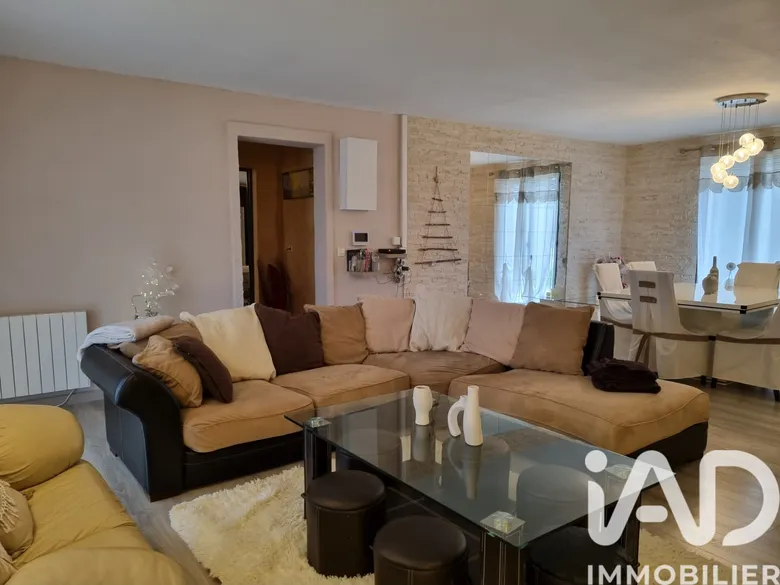 Maison 4 pièces 140 m² · à Caromb · 140 m² · 348 000 €