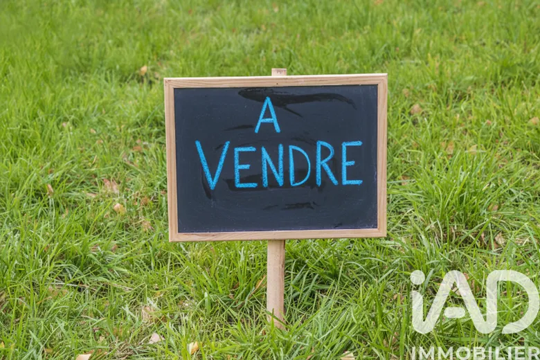 Terrain à Saint-Denis (97490) · 150 000 €
