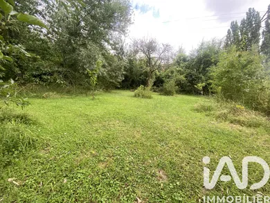 Terrain à bâtir à Bannost-Villegagnon (77970)
