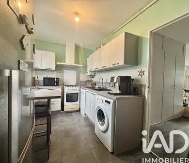 Apartment in Bègles (33130)