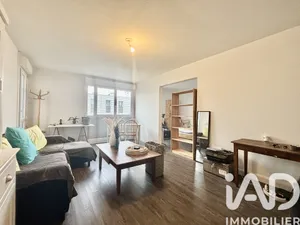 Apartment in Bègles (33130)