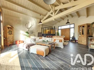 House in Croix-Chapeau (17220)