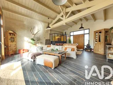 House in Croix-Chapeau (17220)