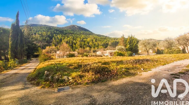 Terrain à bâtir à Buis-les-Baronnies (26170) · 109 000 €