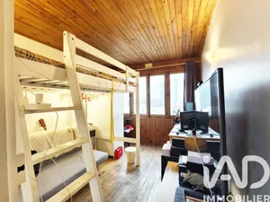 Apartment in Courbevoie (92400)