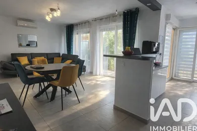 Appartement à Hyères (83400)