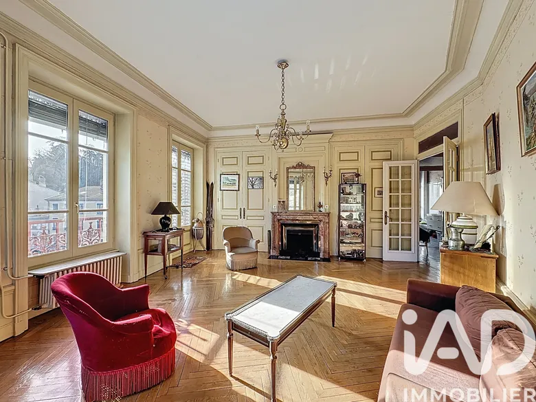 Appartement 6 pièces 212 m²