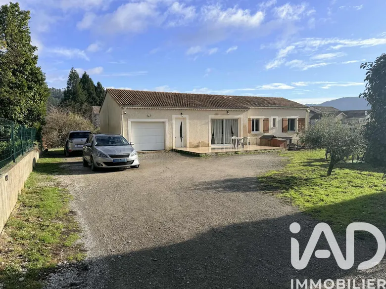 Maison 8 pièces 103 m² · à Lalevade-d'Ardèche · 103 m² · 270 000 €