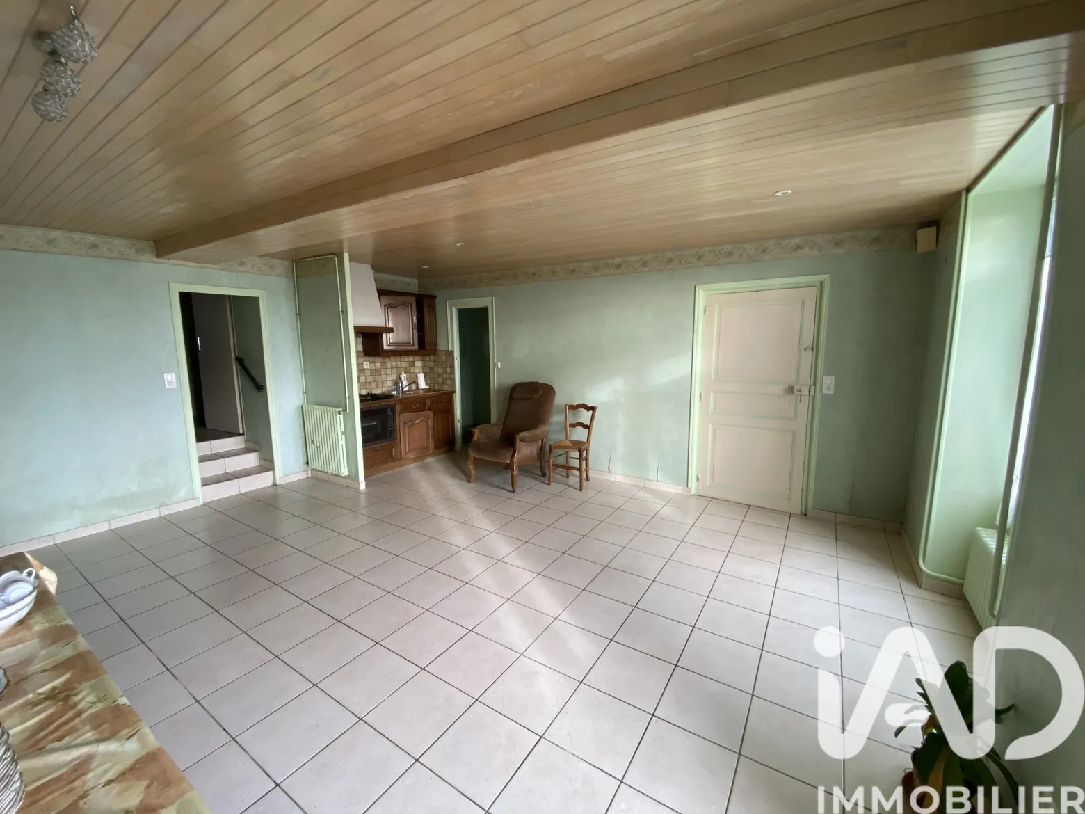 Vente maison à LES HERBIERS (85500) : maison de village 6 pièces 123 m² — 3