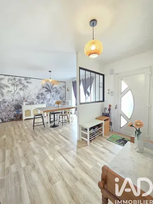 Maison de village à Neuilly-le-Réal (03340)