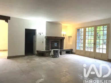 Maison traditionnelle à Ervy-le-Châtel (10130)