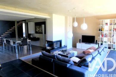 Architectural house in Poitiers (86000)