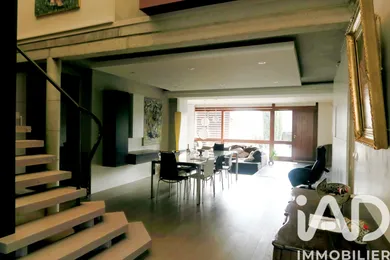 Architectural house in Poitiers (86000)