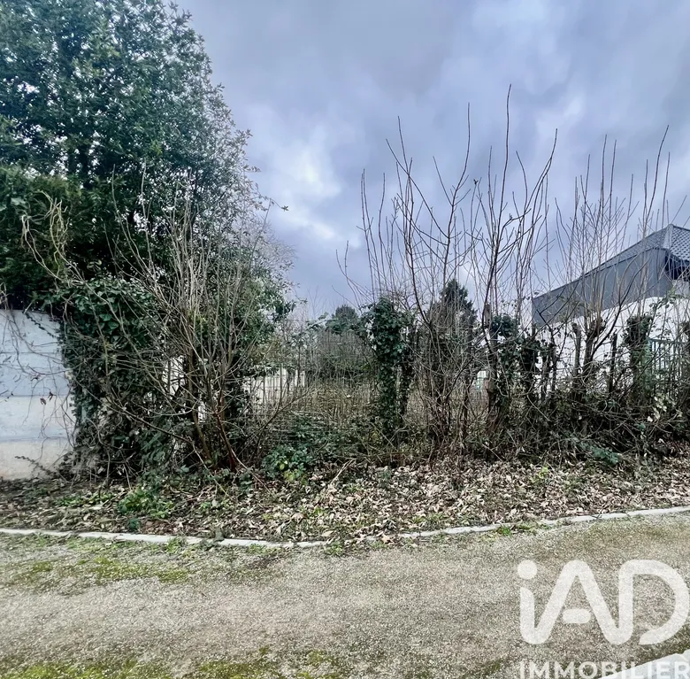 Terrain à bâtir à Harnes (62440) · 69 900 €