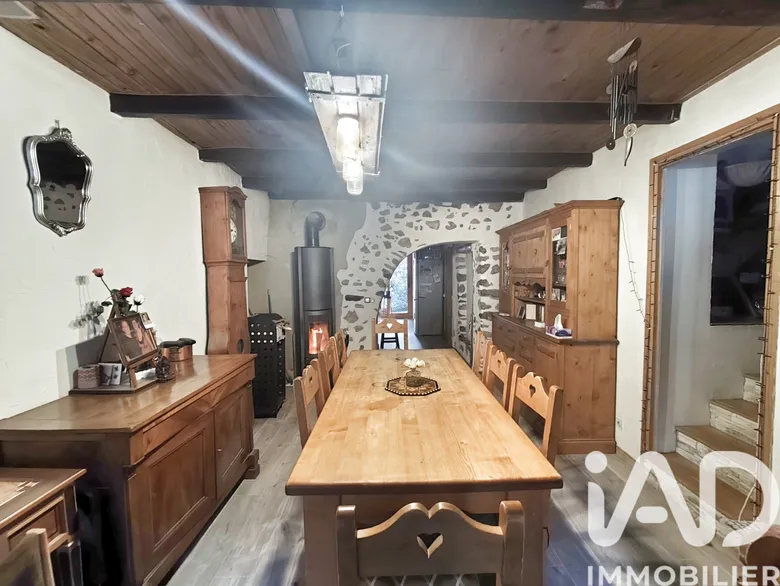 Maison 5 pièces 110 m² · à Saint-Jean-de-la-Porte · 110 m² · 210 000 €