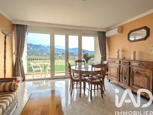 Apartment in Aubagne (13400)