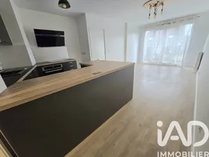 Apartment in Rosny-sous-Bois (93110)