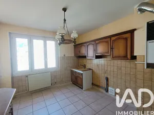 Apartment in Grenoble (38100)