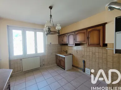 Apartment in Grenoble (38100)