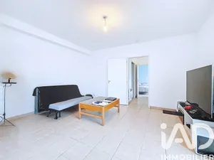 Apartment in Lacroix-Falgarde (31120)