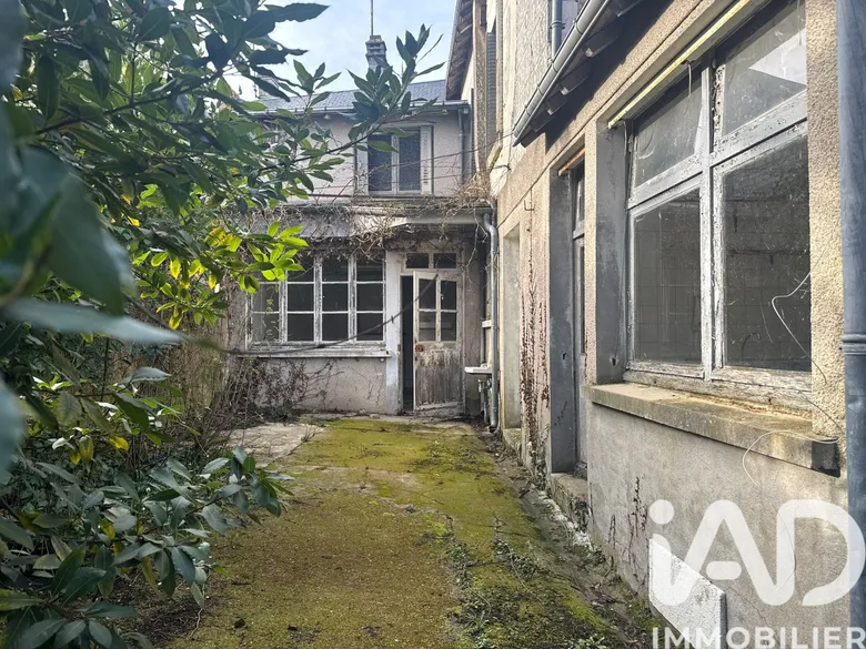 Maison 7 pièces 121 m² · à Luçay-le-Mâle · 121,1 m² · 28 500 €