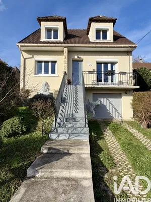Maison traditionnelle à Mézy-sur-Seine (78250)