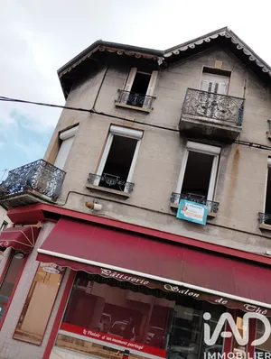 Building in Firminy (42700)