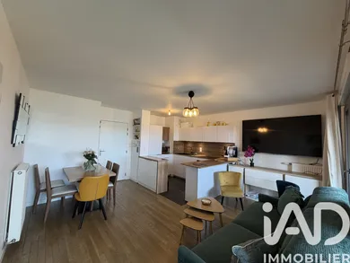 Apartment in Rosny-sous-Bois (93110)